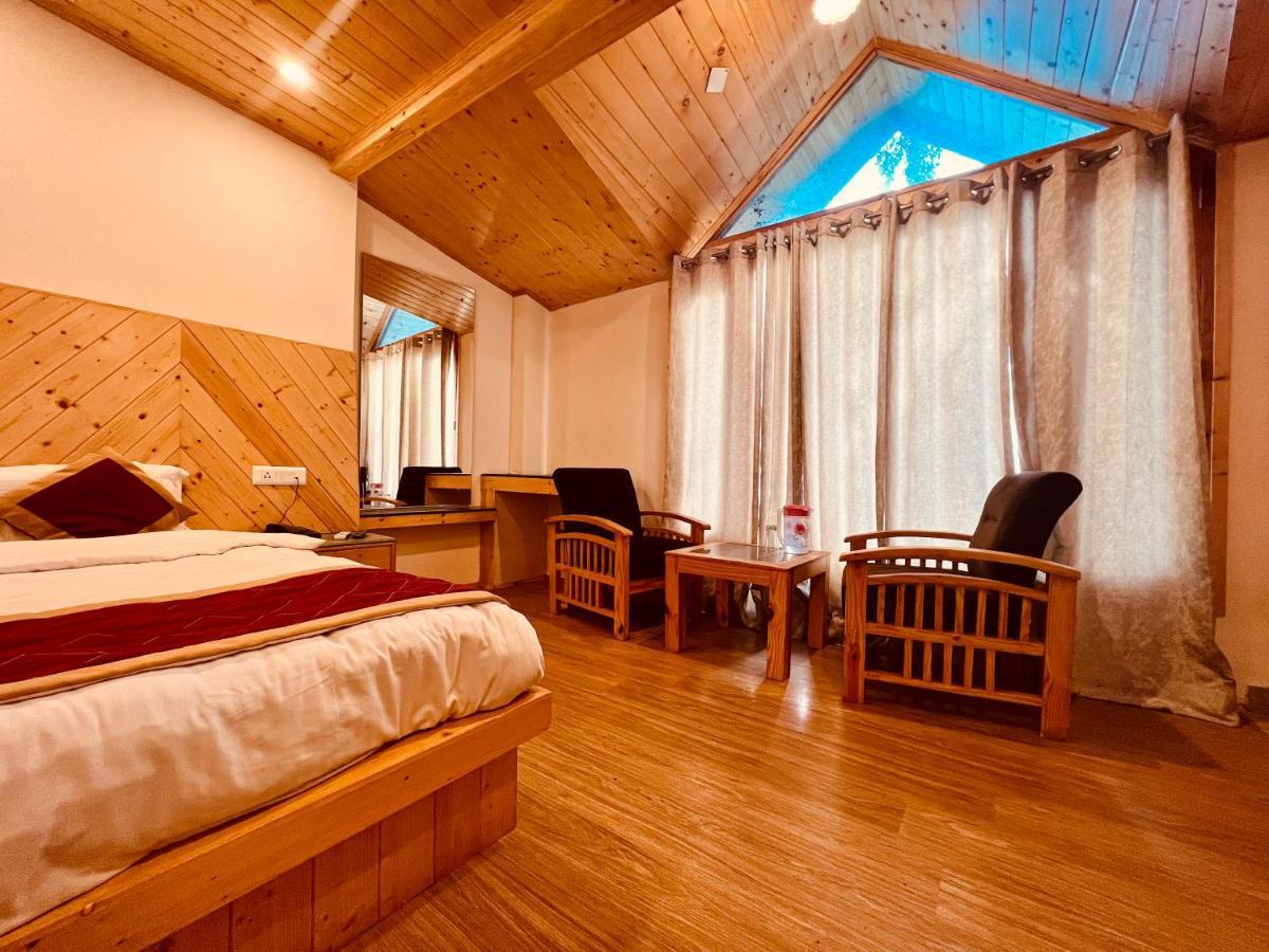 Hotel Lemoon Tree Manāli Buitenkant foto